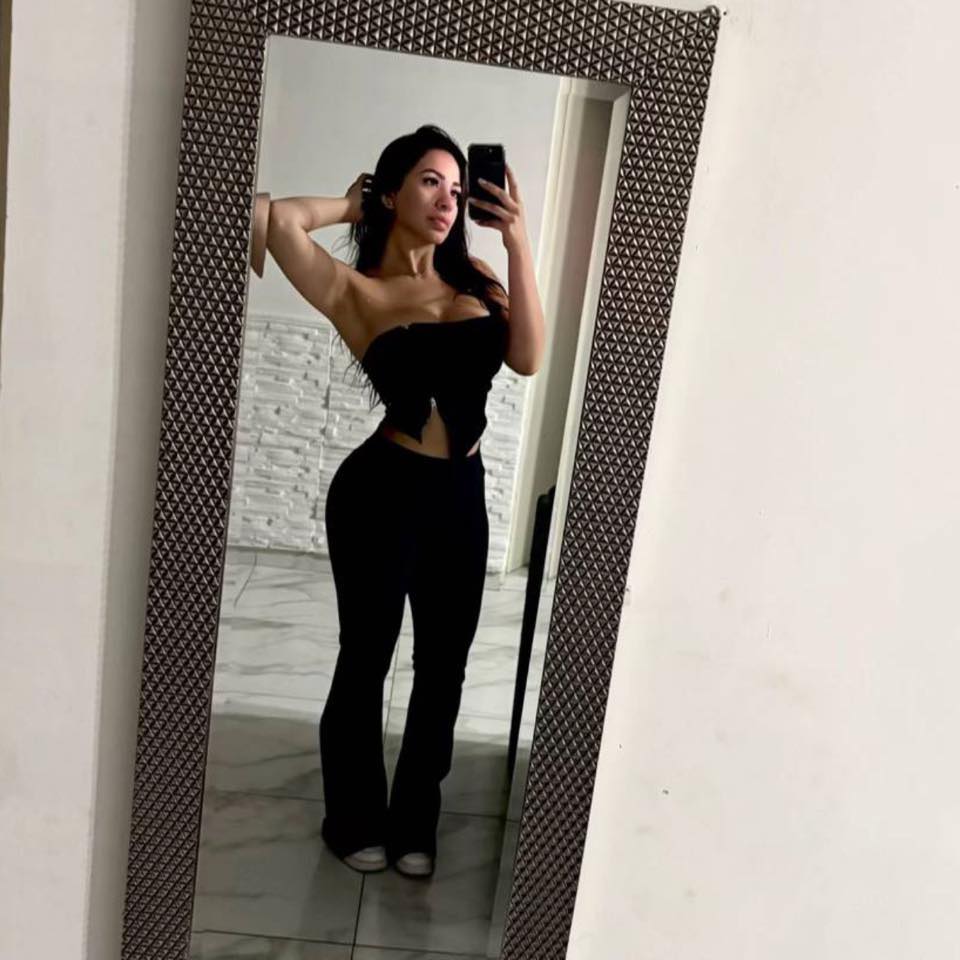 <em><strong>Isabela L.</strong></em>